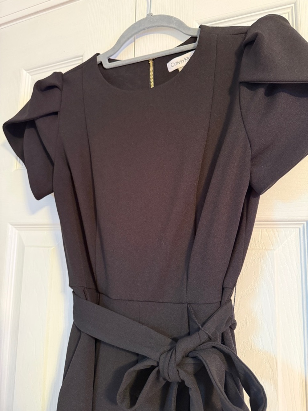 Calvin Klein Women's Tie-Waist Tulip-Sleeve Jumpsuit - Picture 4 of 5